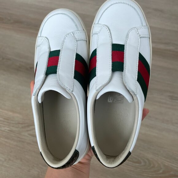 Gucci Kids White Sneakers with Red and Green Stripes - Picture 9 of 16